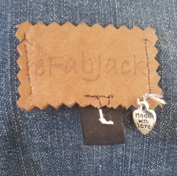 Large Denim jacket upcycled with tiger patch. - Picture 7 of 7